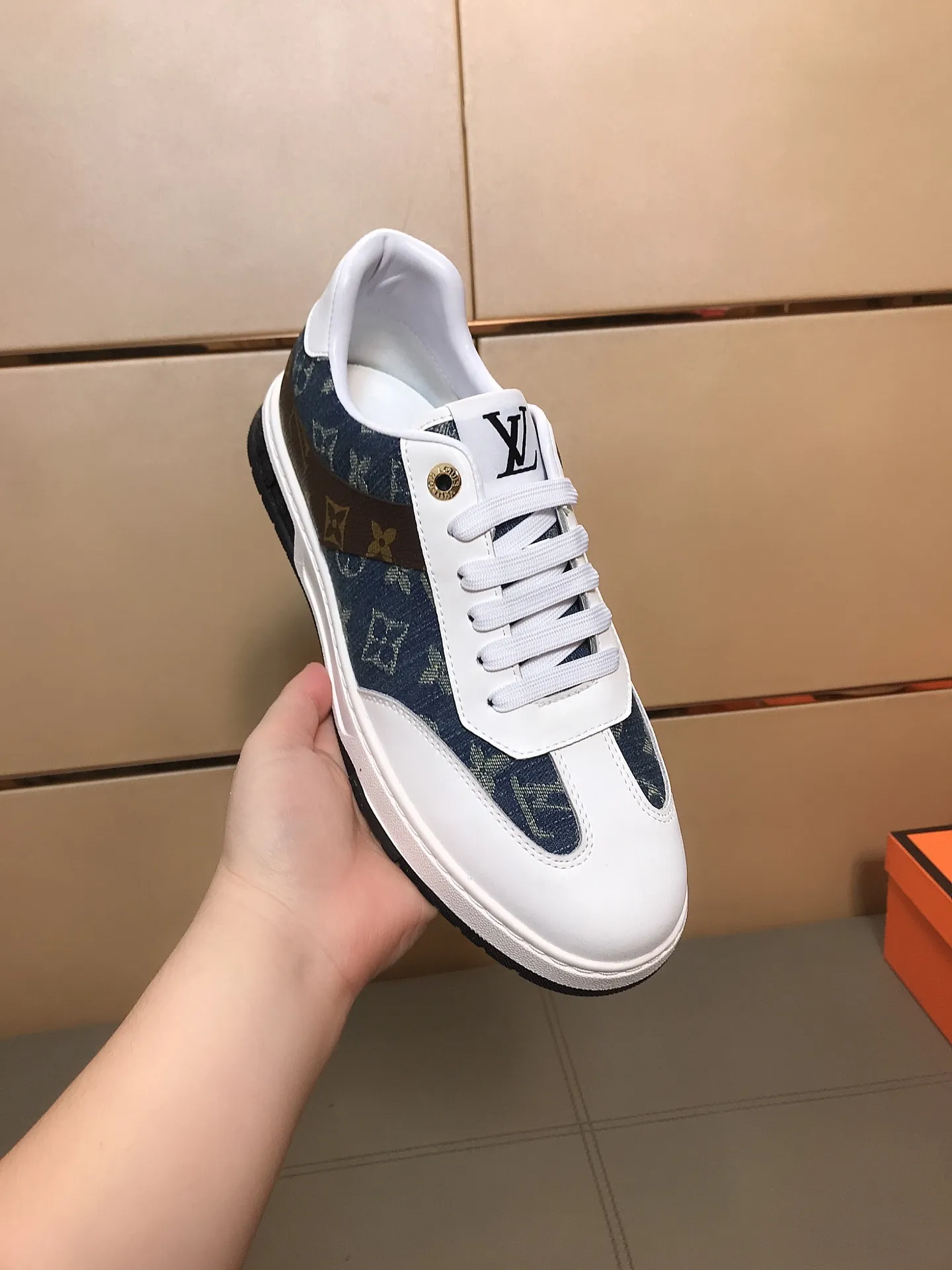 Factory price 400 💰👟👟Louis Vuitton LV ® 🆕New men's casual shoes, 🔛The upper is made of cowhide + brand printed leather splicing design, breathable lining + sheepskin feet, wear-resistant and non-slip outsole, a must-have for driving! Number: 38-44……